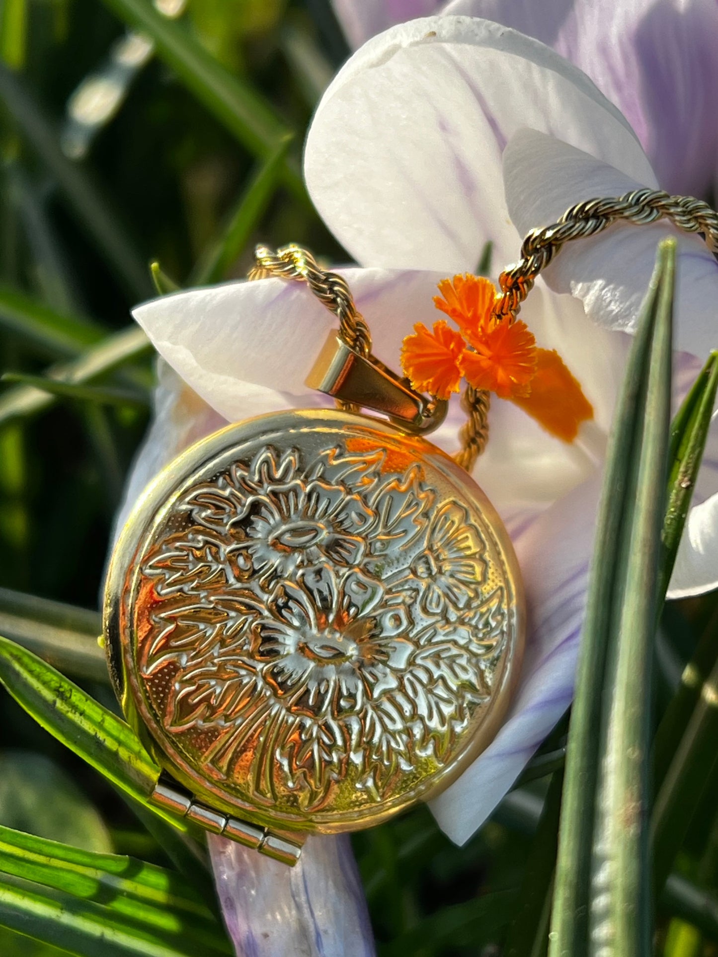 Bloomingdale Necklace
