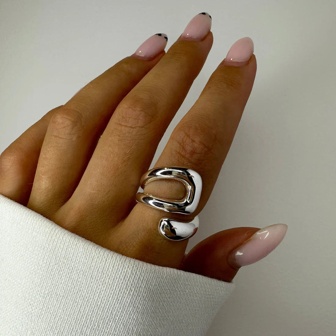 Twist Ring